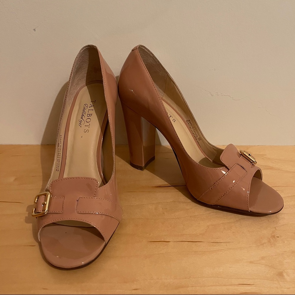 Talbots Larina Cameo Rose Patent Leather Pumps - Picture 4 of 8